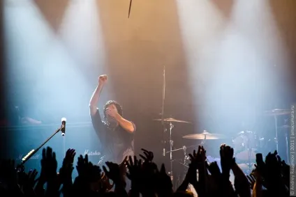 Papa roach задали нову висоту клубним концертам (гатчина) Papa roach задали нову висоту клубним концертам
