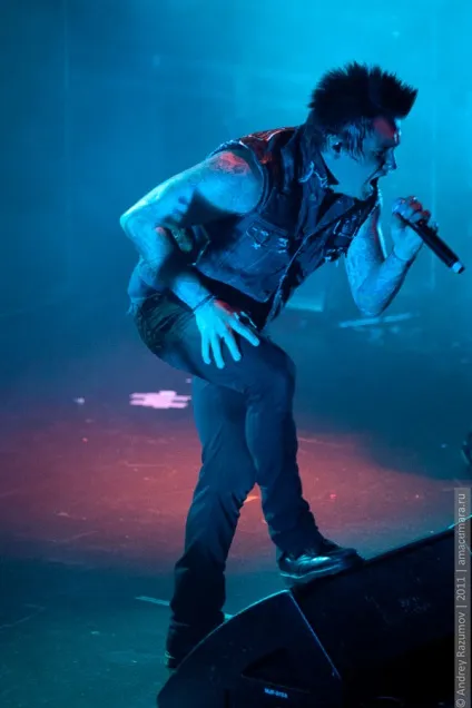 Papa roach задали нову висоту клубним концертам (санкт-петербург) Papa roach задали нову висоту клубним концертам