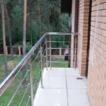 Перила на балкон види огороджень, фото, установка своїми руками (балкон) Перила на балкон види огороджень, фото, установка своїми руками