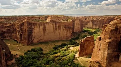 Чому змінюється рельєф землі гори, пустелі, річки мняются (вітер.) Чому змінюється рельєф землі гори, пустелі, річки мняются