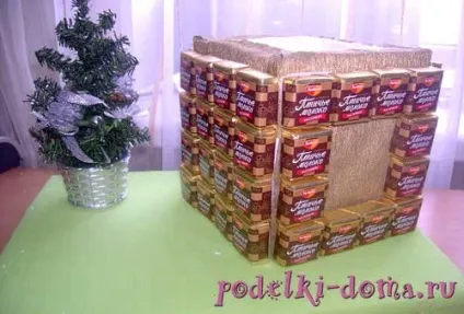 Подарунки з цукерок своїми руками - композиція будиночок, коробочка ідей і майстер-класів (руками) Подарунки з цукерок своїми руками - композиція будиночок, коробочка ідей і майстер-класів