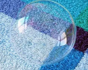 Як позбутися від запаху ковроліну причини, усунення, догляд