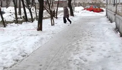 Як уникнути травм під час ожеледиці