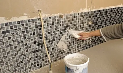 Як класти мозаїчну плитку у ванній і не тільки технологія проведення робіт (відео) (плитка мозаїчна класти) Як класти мозаїчну плитку у ванній і не тільки технологія проведення робіт (відео)