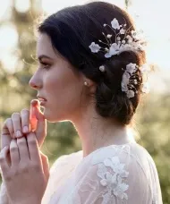 Зачіска нареченої на довге волосся (100 фото ідей) (зачіска) Зачіска нареченої на довге волосся (100 фото ідей)