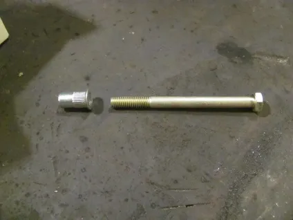Пристосування для установки різьбових заклепок () Пристосування для установки різьбових заклепок
