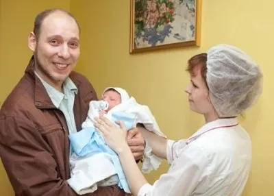 Прописка новонародженої дитини за місцем проживання батька чи можна і як зареєструвати дитину в