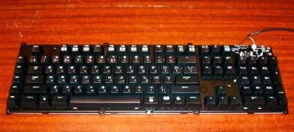 Розбирання і ремонт клавіатури razer black widow, все для веб-дизайнера і програміста (розбирання razer black widow) Розбирання і ремонт клавіатури razer black widow, все для веб-дизайнера і програміста