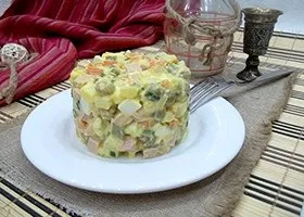 Рецепт салат «олів'є» з маринованими огірками (мариновані огірки) Рецепт салат «олів'є» з маринованими огірками
