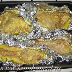 Рецепт курка запечена (в фользі) (курка) Рецепт курка запечена (в фользі)