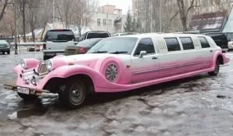 Ретро лімузин на весілля
