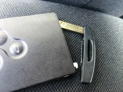 Renault card key - функція - вільні руки (вільні) Renault card key - функція - вільні руки
