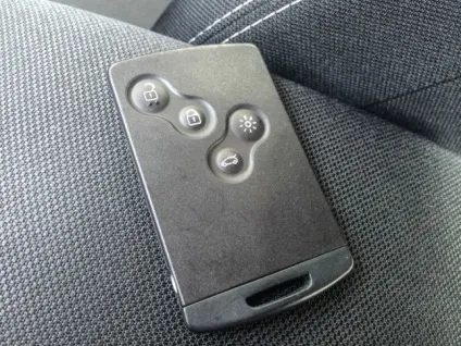 Renault card key - функція - вільні руки (renault card key) Renault card key - функція - вільні руки