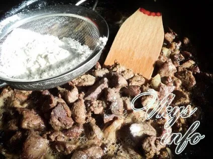 Рецепт курячої печінки в сметані (сметані) Рецепт курячої печінки в сметані