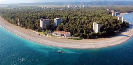 Яке море в Абхазії