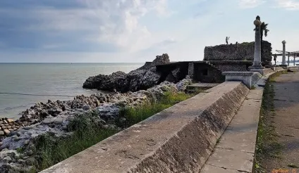 Яке море в Абхазії