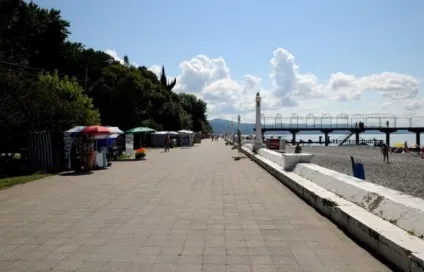 Яке море в Абхазії