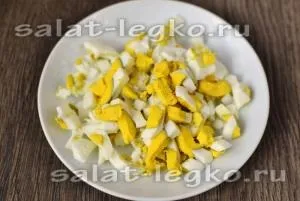Салат - Рафаелло, рецепт з куркою, грибами і морквою по корейськи (куркою) Салат - Рафаелло, рецепт з куркою, грибами і морквою по корейськи