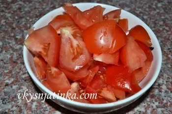 Салат з базиліком і помідорами - рецепт з фото (помідорами) Салат з базиліком і помідорами - рецепт з фото