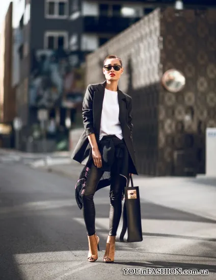 З чим носити легінси 7 стильних образів, you in fashion (Легинси кольору металік) З чим носити легінси 7 стильних образів, you in fashion