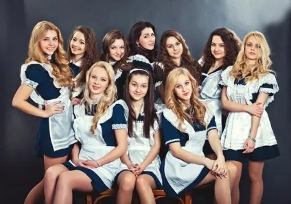 Школа, дівчата