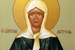 Сильна молитва матрони від пияцтва чоловіка (запоїв) Сильна молитва матрони від пияцтва чоловіка