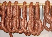 Скільки варити ковбасу домашню, як варити ковбасу домашню, способи варіння ковбаси домашньої (скільки) Скільки варити ковбасу домашню, як варити ковбасу домашню, способи варіння ковбаси домашньої