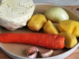 Солянка з грибами - рецепт з фото