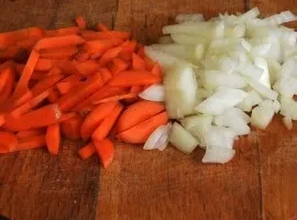 Солянка з грибами - рецепт з фото