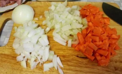 Солянка з куркою (з капусти, з ковбасою) рецепти з фото (ковбасою) Солянка з куркою (з капусти, з ковбасою) рецепти з фото