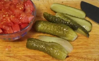Солянка з куркою (з капусти, з ковбасою) рецепти з фото (ковбасою) Солянка з куркою (з капусти, з ковбасою) рецепти з фото
