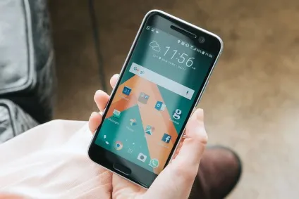 Порівняння htc 10 і iphone 7 хороший звук або якісна камера, tech-today (огляд нового айфона) Порівняння htc 10 і iphone 7 хороший звук або якісна камера, tech-today