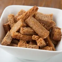 Сухарики з часником