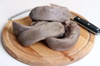 Свинячий язик, тушкований в сметані - рецепт з покроковими фото (сметані) Свинячий язик, тушкований в сметані - рецепт з покроковими фото