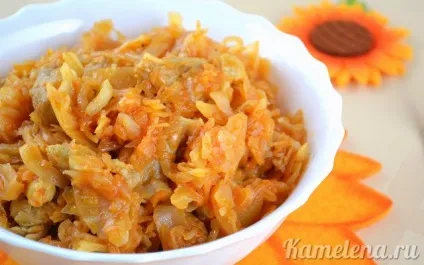 Тушкована капуста з куркою (тушкована) Тушкована капуста з куркою