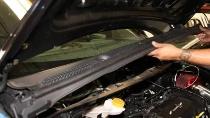 Установка і заміна лобового скла автомобіля своїми руками - легка справа (заміна) Установка і заміна лобового скла автомобіля своїми руками - легка справа