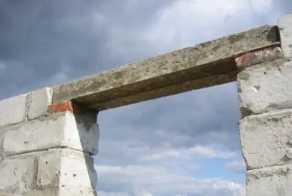 Пристрій перемичок в цегляних стінах з усіх праввілам, kladka kirpicha (перемичок) Пристрій перемичок в цегляних стінах з усіх праввілам, kladka kirpicha