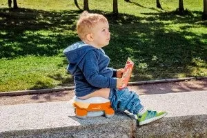 Вибираємо кращий дорожній горщик для дітей складаний, надувний, стільчик-горщик (надувний) Вибираємо кращий дорожній горщик для дітей складаний, надувний, стільчик-горщик