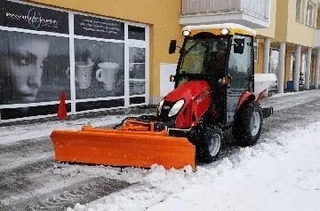 Вибір трактора для прибирання території від снігу та сміття (сніг прибирання трактор купити недорого) Вибір трактора для прибирання території від снігу та сміття