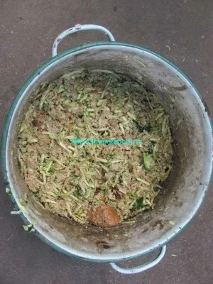 Вирощування бройлерних курчат (корм для бройлерних курчат) Вирощування бройлерних курчат