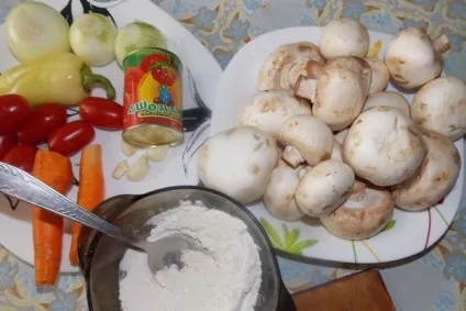 Другі страви з грибами печерицями фото і рецепти зі свіжими і маринованими печерицями (страви) Другі страви з грибами печерицями фото і рецепти зі свіжими і маринованими печерицями