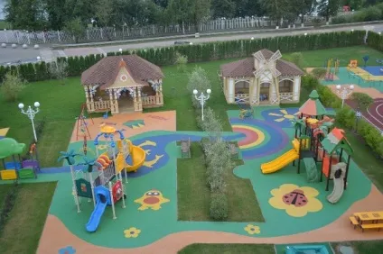 Замок дитинства - який він дитина в дитячому садку (який) Замок дитинства - який він дитина в дитячому садку