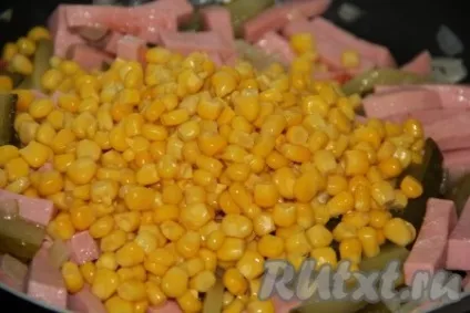 Запіканка з картоплі з ковбасою - рецепт з фото