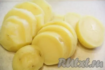 Запіканка з картоплі з ковбасою - рецепт з фото