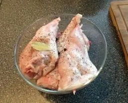 Заєць в сметані - покроковий рецепт з фото на (кулінари) Заєць в сметані - покроковий рецепт з фото на