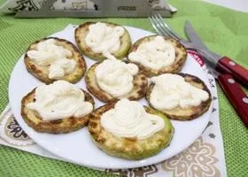 Смажені кабачки з часником і помідорами покрокове приготування