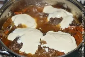Заєць в сметані