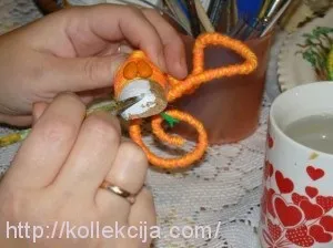 Змійка з ниток