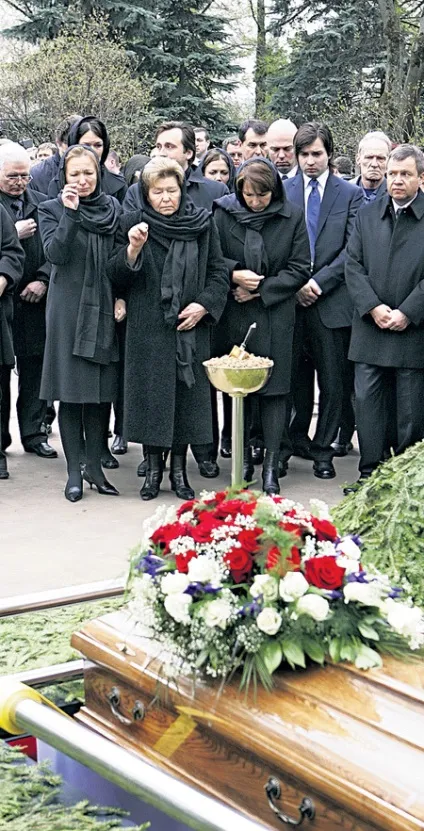 Дружину Єльцина скоро позбавлять привілеїв - гола правда (Єльцина) Дружину Єльцина скоро позбавлять привілеїв - гола правда