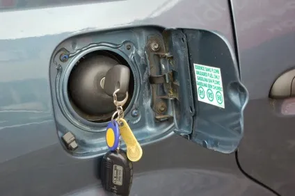 бензобак автомобільний